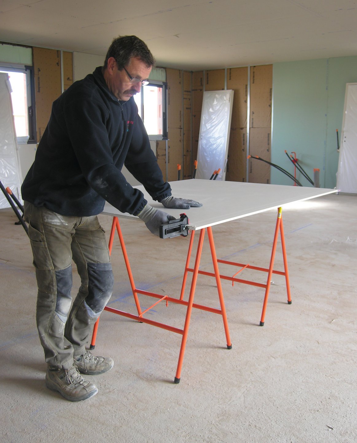 Professional folding trestle 02