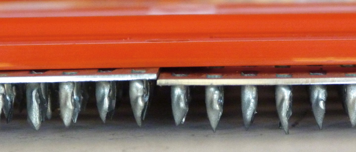 Spare connector for removable scraping float 02