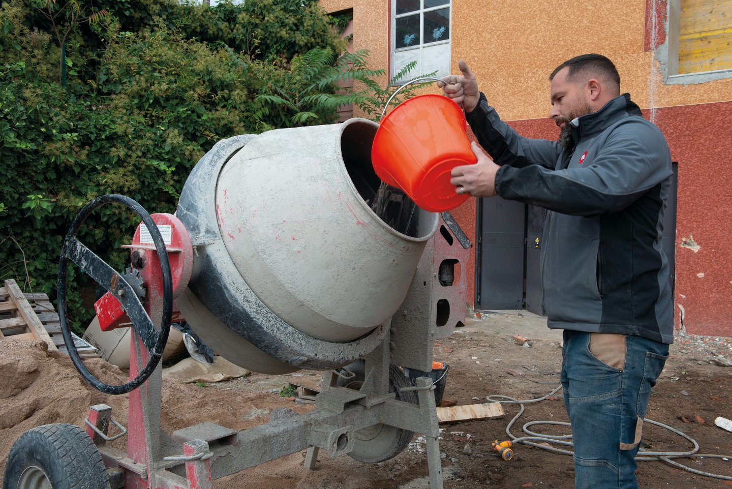 Orange plastic bucket 02