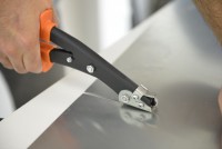 Nibbler shears with built-in waste curl cutter 02