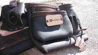 Double tool pockets with belt in tanned leather 02