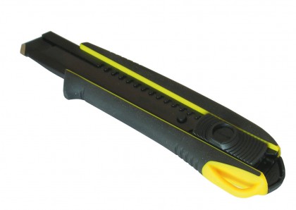 Tajima® cutter with screwing tip