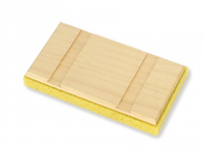 Spare tray for wooden float for facade builder